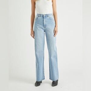 Rolla’s Classic High Rise Regular Fit Light Wash Jeans Size 26